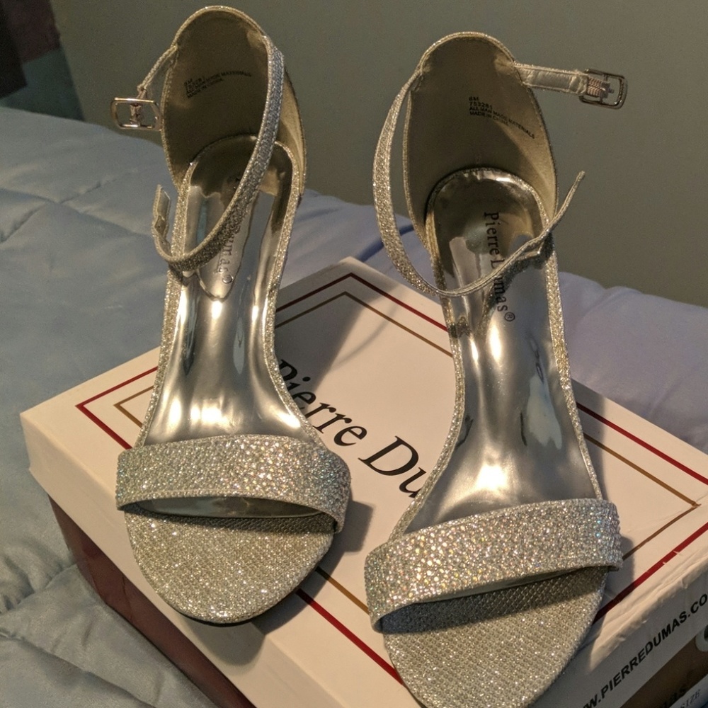 Silver glittery dress shoes